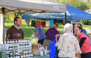 Cranbrook Farmers market garlic